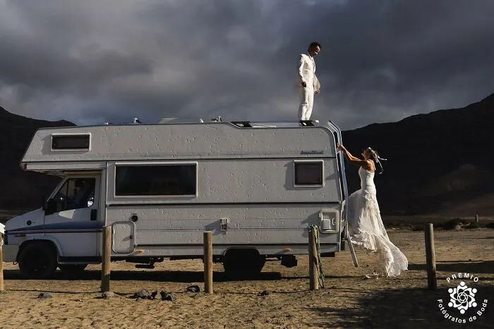 Come Darling, There Is A Great View! By Pedro Alvarez