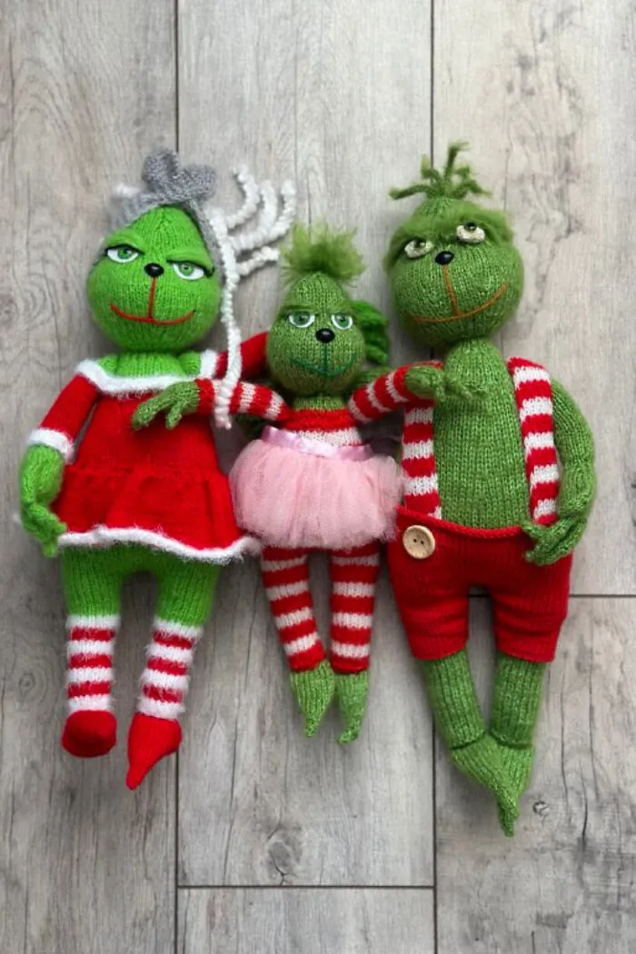 So Lovely, A Christmas Family