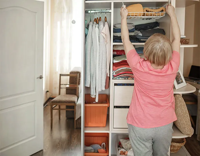 “I Am Baffled To This Day”: 50 Weird Things Guests Thought Were Acceptable To Do