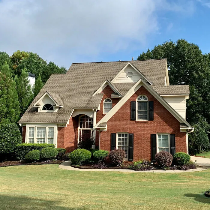 #4 Shaped Hedges And Trimmed Bushes