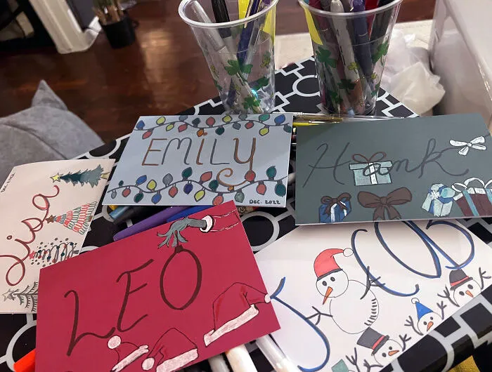 Este año he hecho a mano las tarjetas navideñas en vez de comprarlas