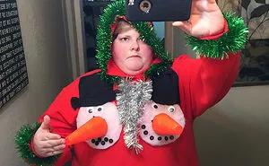 50 People That Went Above And Beyond With Their ‘Ugly’ Christmas Sweaters (New Pics)