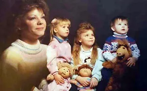 50 Embarrassing Yet Hilarious Family Photos