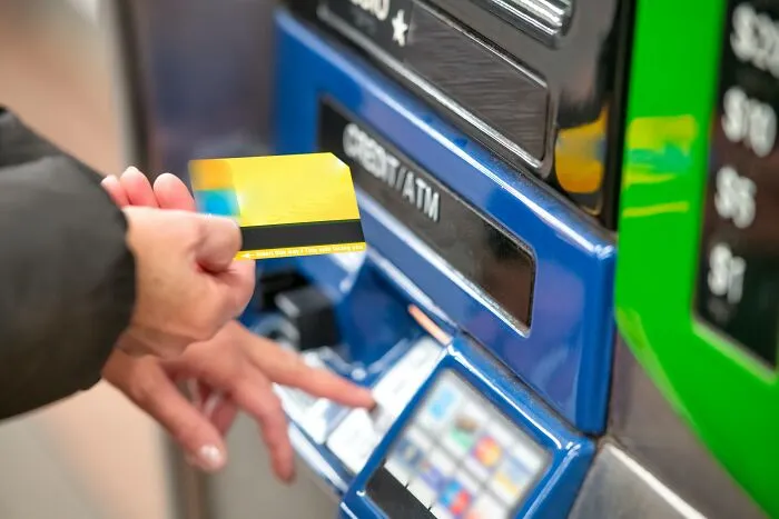 30 Loopholes That People Exploited The Hell Out Of Before They Were Fixed, As Shared Online