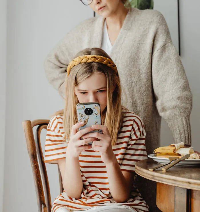 30 People Who Swore To Never Be Like Their Parents Share How It Turned Out