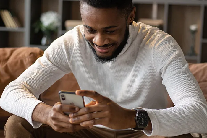 People Share 30 Signs That Scream Someone Is Having A Secret Affair