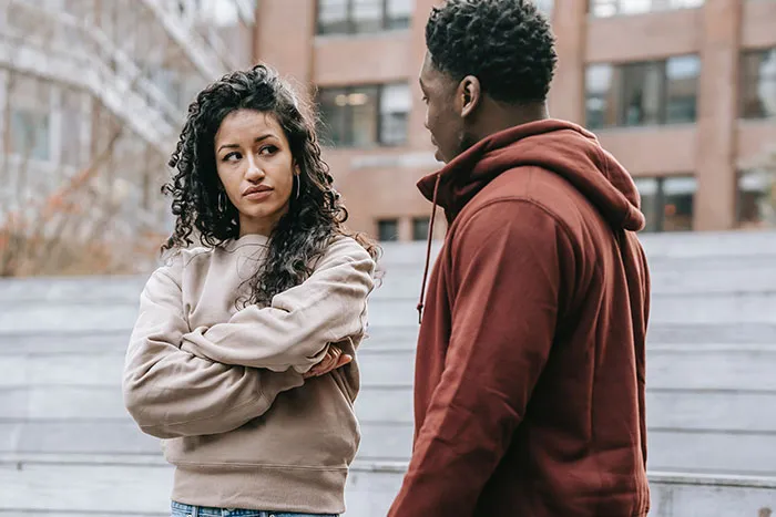 People Share 30 Signs That Scream Someone Is Having A Secret Affair