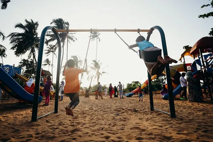 “Skip-It AKA Ankle Shatterers”: 30 Things From Childhood That You Probably Can’t Find Today
