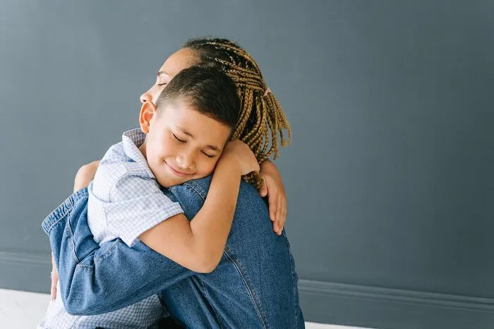“Pretended He Didn't Know What A Baking Sheet Was”: 50 Relationship-Ending Moments