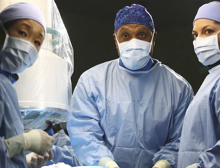 35 People Share A TV Show That Started Out Promising "But Turned Out To Be Garbage"
