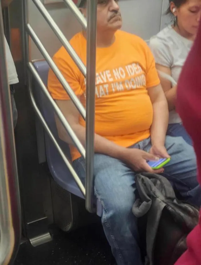 44 Times People Spotted Such Weird And Funny Things On The Subway, They Just Had To Share
