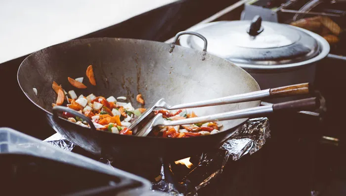 30 Strange, Amusing, And Horrifying Things People Have Seen In Others’ Kitchens