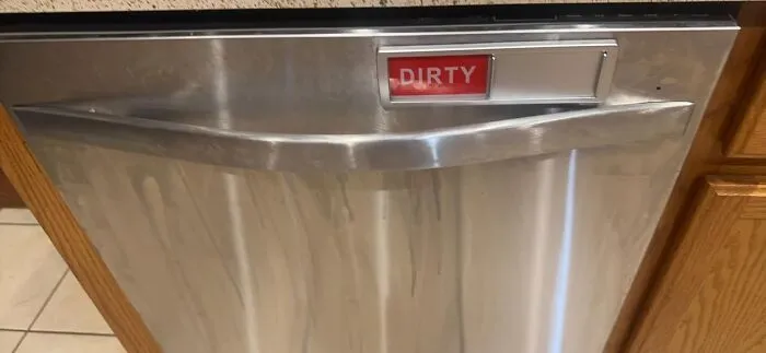 Declutter Your Dish Dilemma With The Og Kitchen Informant. This Dishwasher Magnet: Your Dishes' Status Update For A Soap Opera-Free Sink Space.