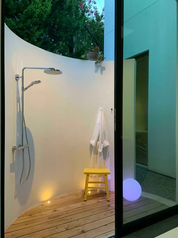 Curbless Walk-In Shower Outdoors 