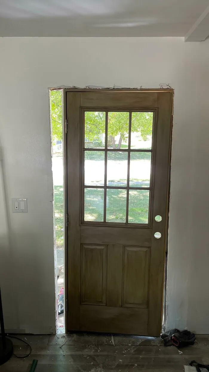 Tras quitar la puerta, me di cuenta de que hay diferentes tamaños de puertas
