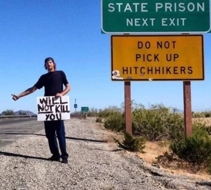 50 Times Signs Had No Right To Be This Funny, As Shared In This Facebook Group