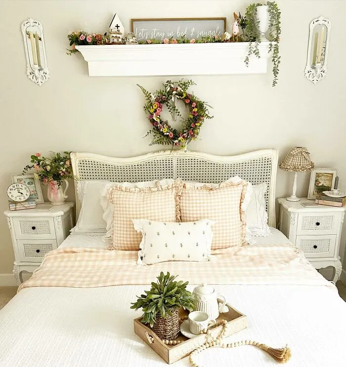 Cottage-inspired Gingham