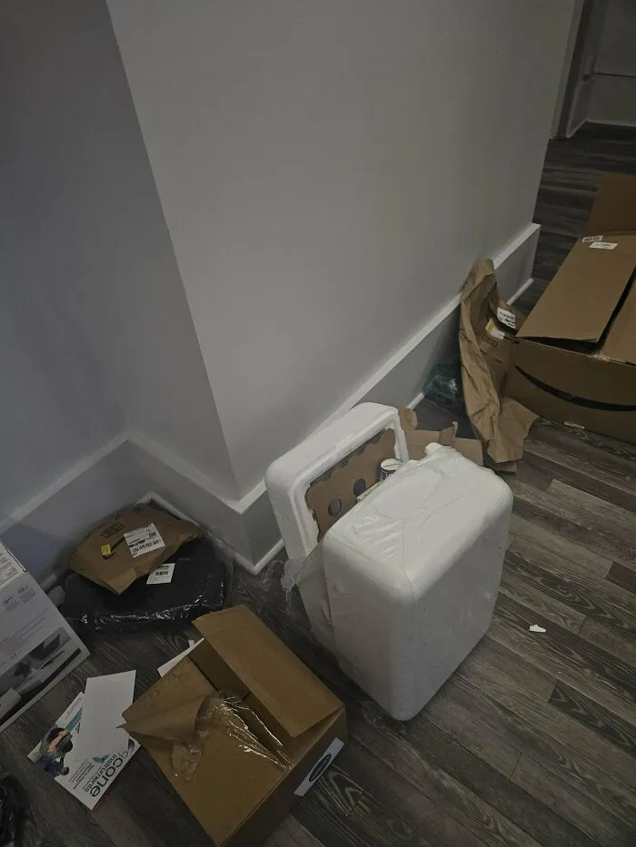 Alguien ha abierto todos los paquetes del cuarto de correo de mi edificio durante año nuevo