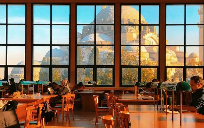 Vistas desde la biblioteca de la Universidad de Estambul