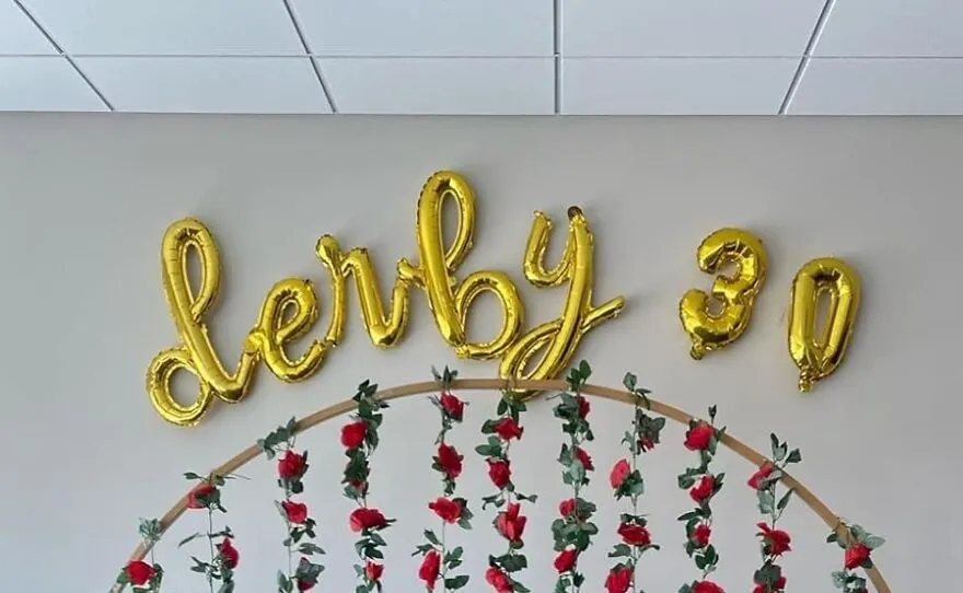 Ditch The Plain Old Banners; It's Time For Your Galentine's Day Bash To Speak Volumes With <span Style="Font:inherit;color:#d74b1f;"> Cursive Script Letter Balloons</Span>