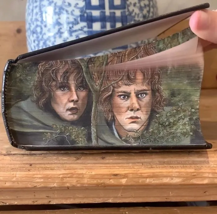 30 Magical Drawings On The Edges Of Popular Books Featuring Famous Scenes Done By This Artist
