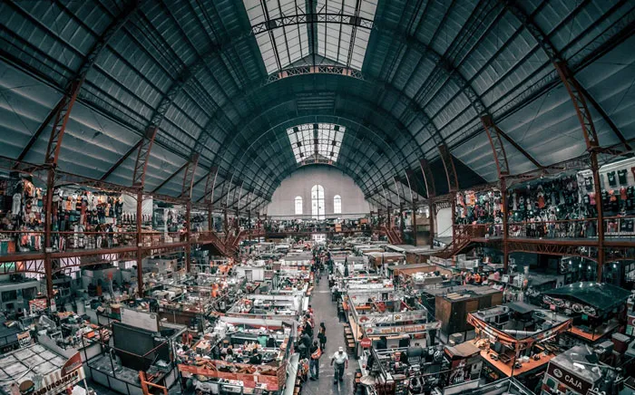 30 People With Rich Friends Share What They Do For Work