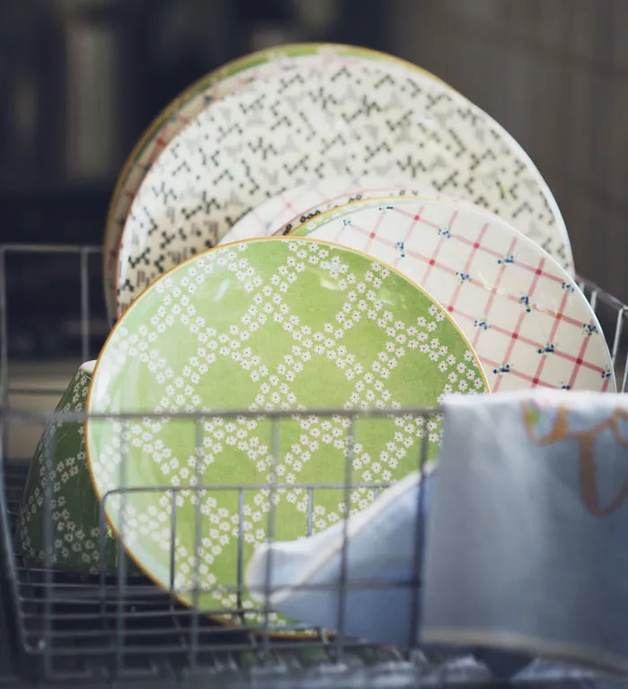 30 Strange, Amusing, And Horrifying Things People Have Seen In Others’ Kitchens