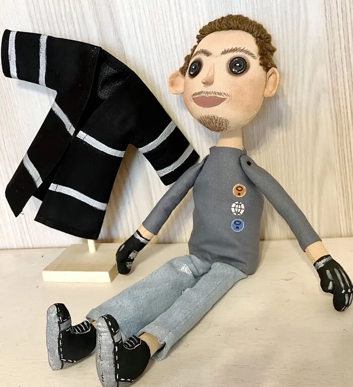 15 Images Of OOAK Art Dolls