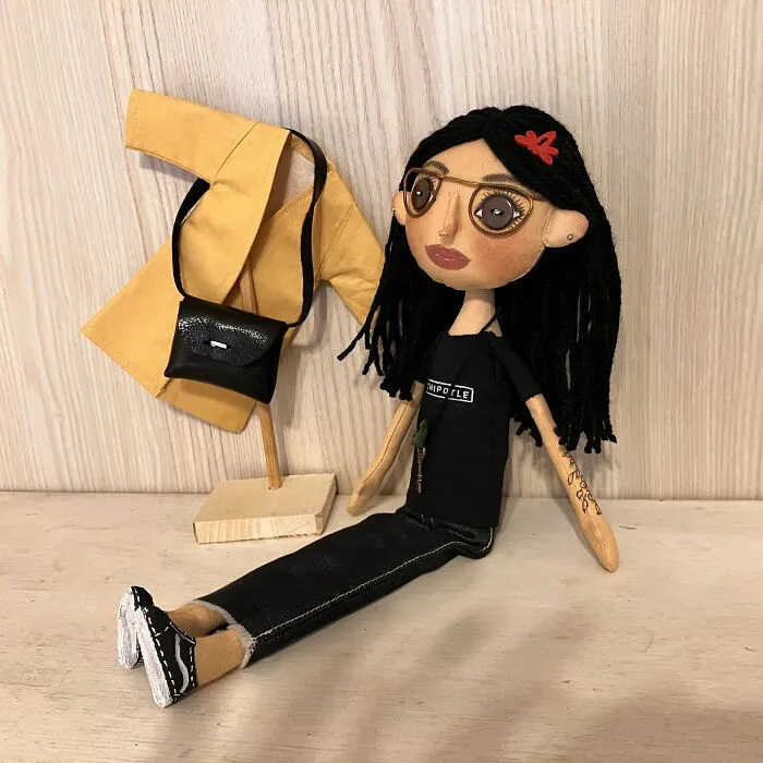 15 Images Of OOAK Art Dolls