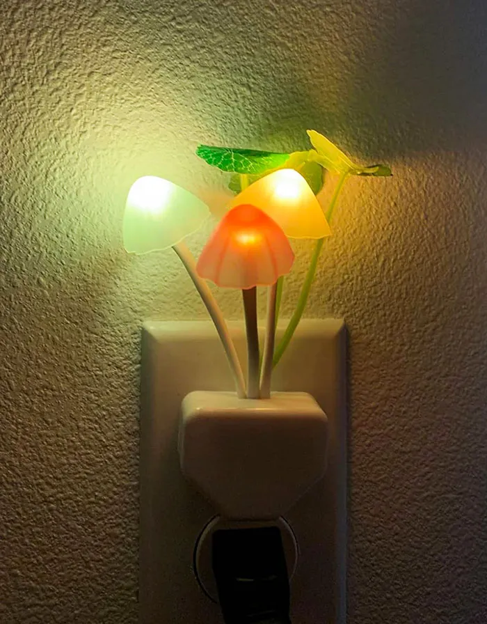 For A Cozy, Romantic Vibe, Give The Gift Of This Adorable <span Style="Font:inherit;color:#d74b1f;"> Mushroom Dream LED Lamp</Span> That Adjusts To The Room's Brightness