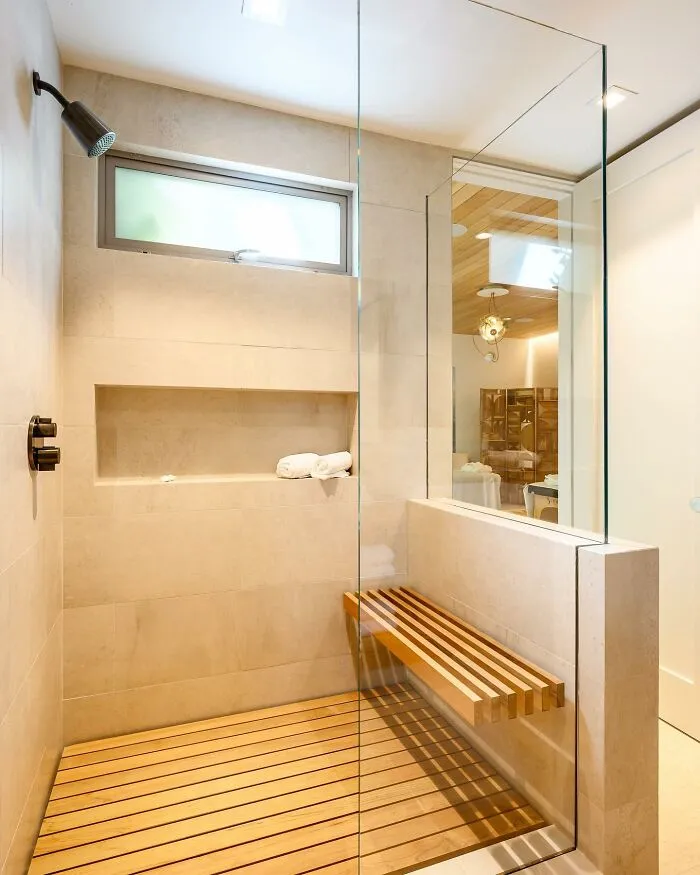 SPA-like Walk-in Shower With Bench