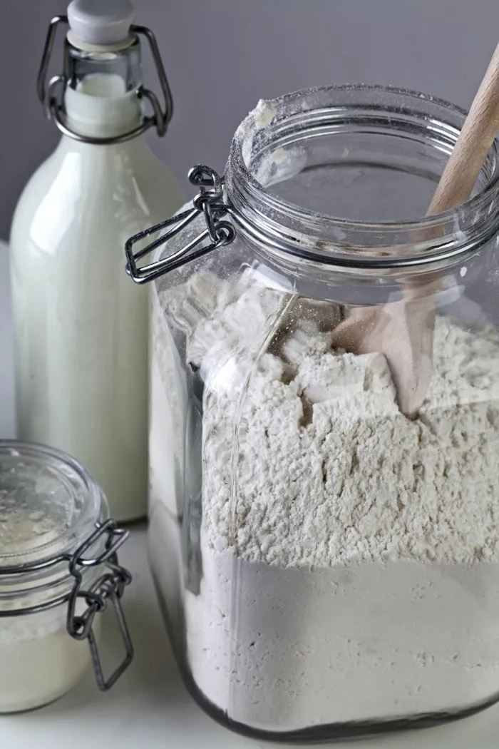 30 Strange, Amusing, And Horrifying Things People Have Seen In Others’ Kitchens