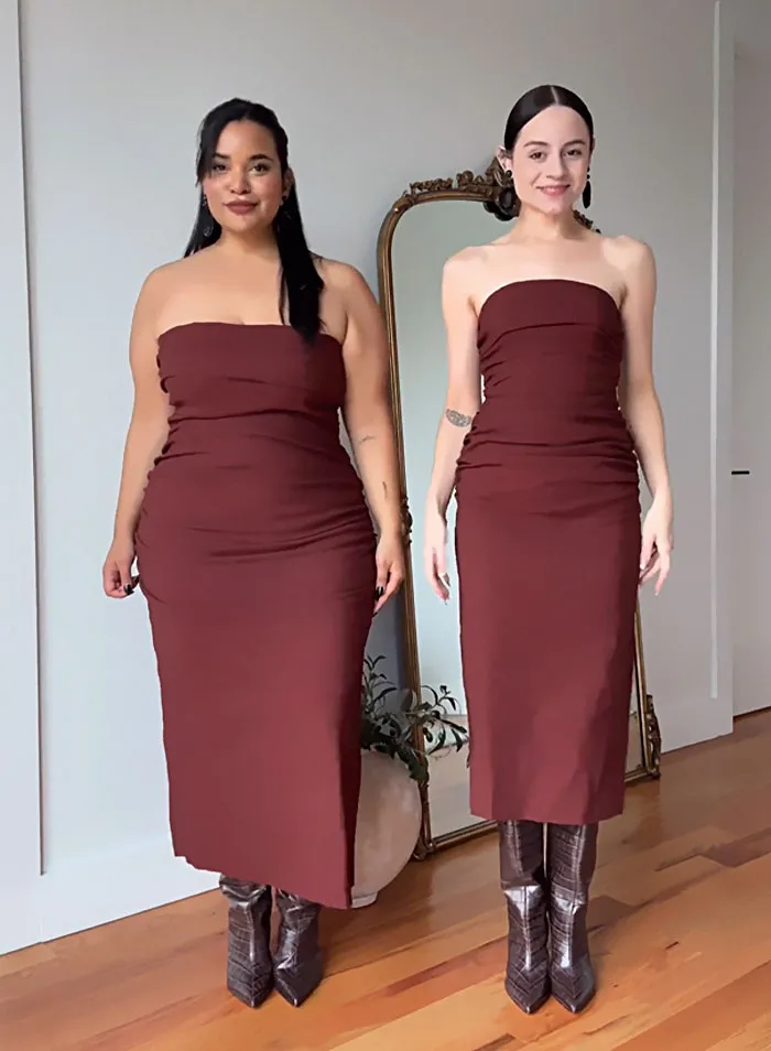 “Style, Not Size”: Two Friends Wear The Same Outfit To Show There Is No “Ideal” Body Type (38 New Pics)