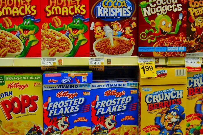 24 People Shared Which Grocery Store Items They Cannot Believe People Actually Purchase