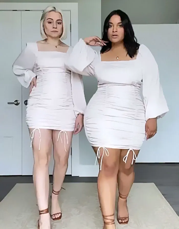 “Style, Not Size”: Two Friends Wear The Same Outfit To Show There Is No “Ideal” Body Type (38 New Pics)