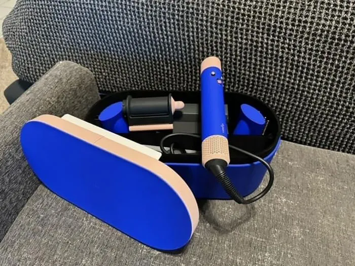 Upgrade Her Hair Routine With The <span Style="Font:inherit;color:#d74b1f;"> Dyson Airwrap</Span> And Let Her Locks Sing A Symphony Of Smooth