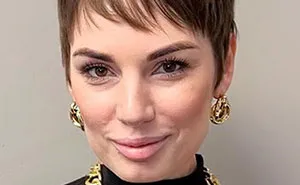 A Short Hair Specialist For Women Proves That Anyone Can Look Great With The Right Cut (30 New Pics)