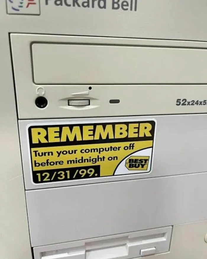 30 Pics From ‘No Context Nostalgia’ To Take You On A Walk Down Memory Lane