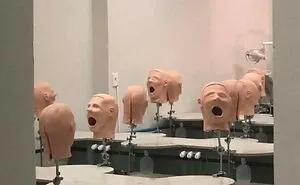 40 Cursed Pics To Make Your Day 100% Weirder, As Shared On This IG Page