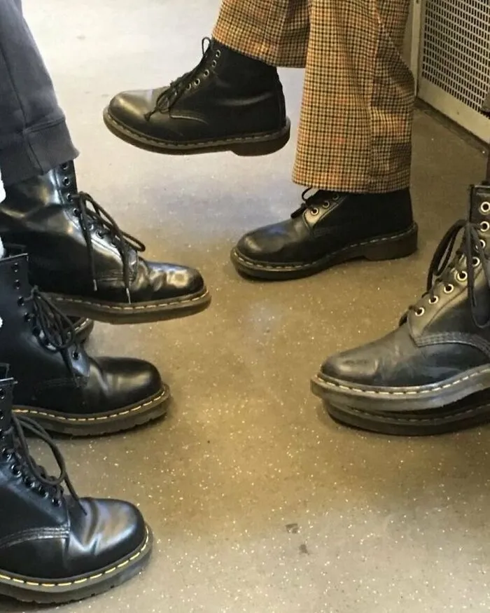 30 Times People Had To Look Twice To Understand What They Were Seeing On The Berlin Subway