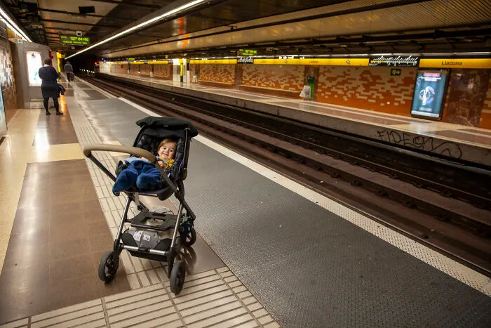 City Ttrip With A Kid (12 Pics)