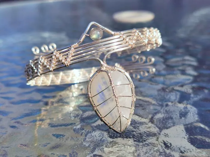 I Made An Elven Leaf Armband