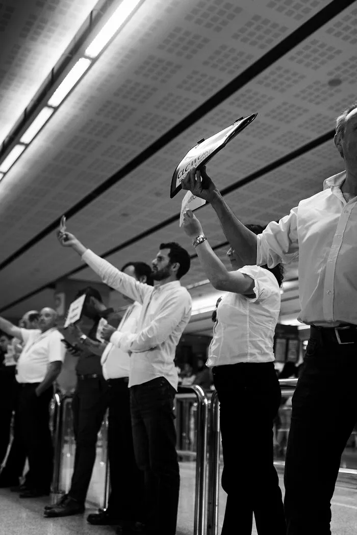 I Have Documented Each Stage Of Catching A Flight From A Passenger's Perspective (40 Pics)
