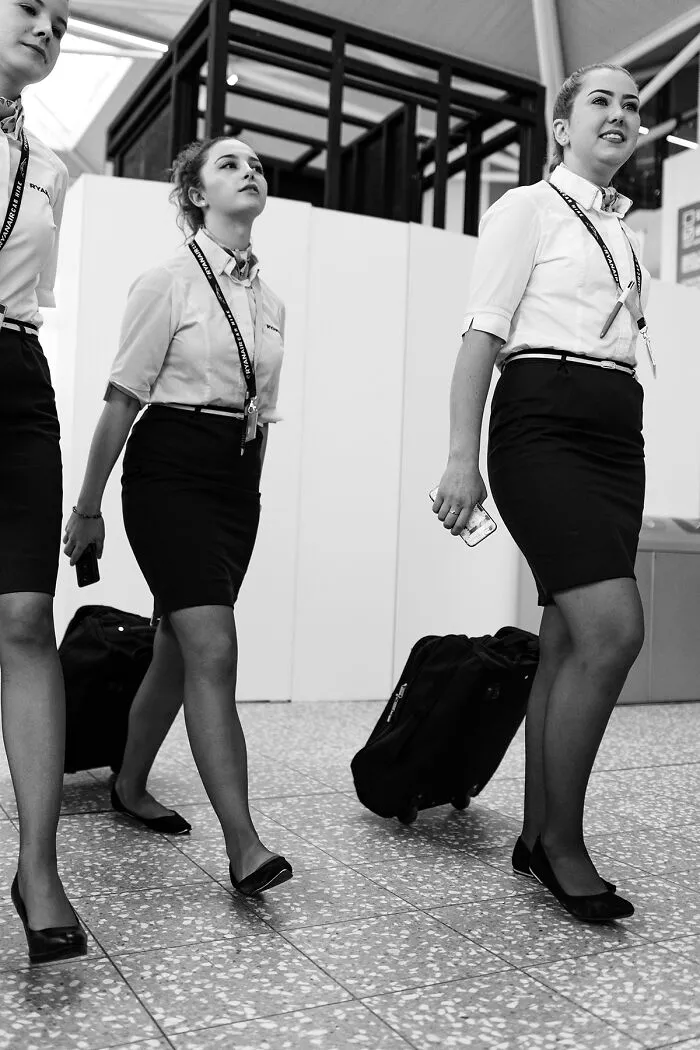 I Have Documented Each Stage Of Catching A Flight From A Passenger's Perspective (40 Pics)