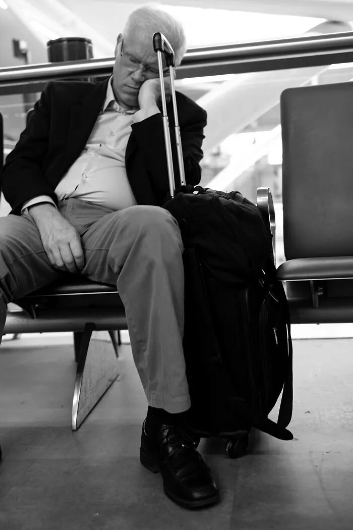 I Have Documented Each Stage Of Catching A Flight From A Passenger's Perspective (40 Pics)