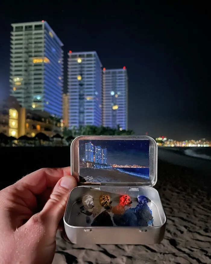 45 Pocket-Sized Masterpieces By This Artist That Paints In Altoid Tins (New Pics)