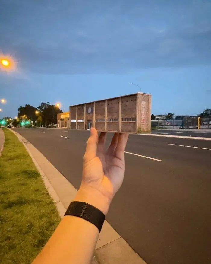 This Artist Makes Architectural Miniatures, And Here's The Result (17 Pics)