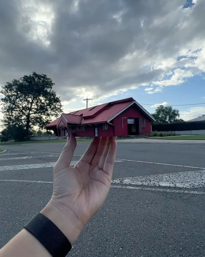This Artist Makes Architectural Miniatures, And Here's The Result (17 Pics)
