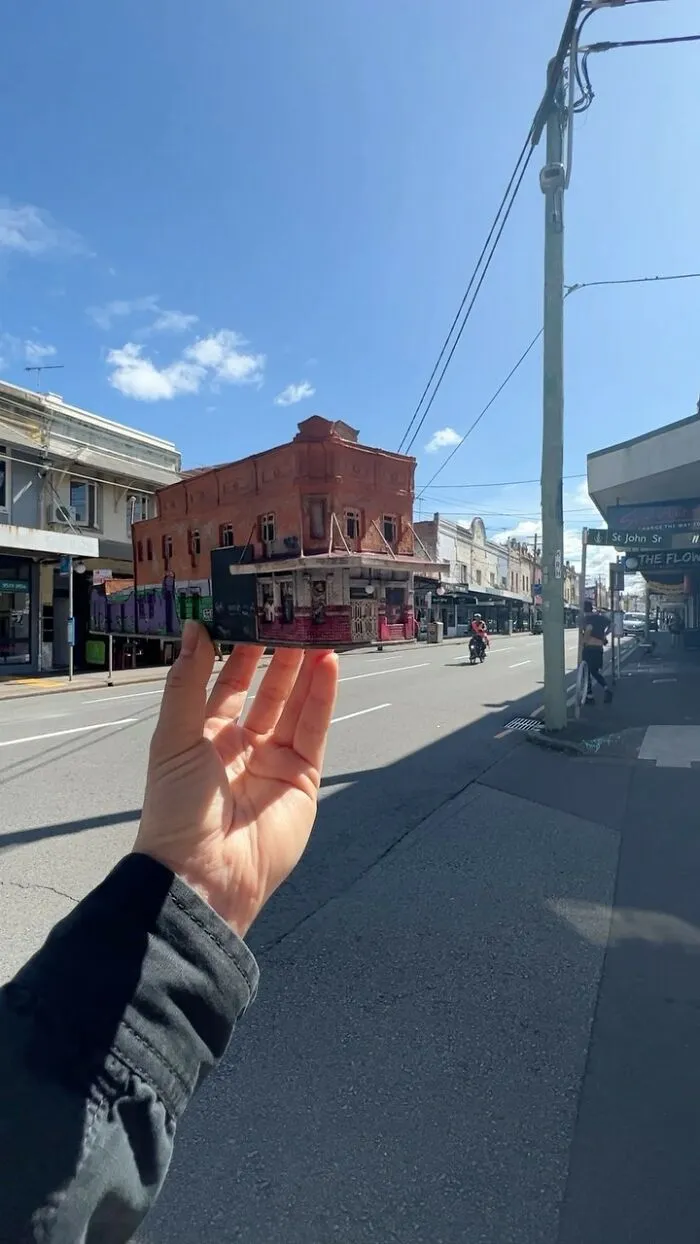 This Artist Makes Architectural Miniatures, And Here's The Result (17 Pics)