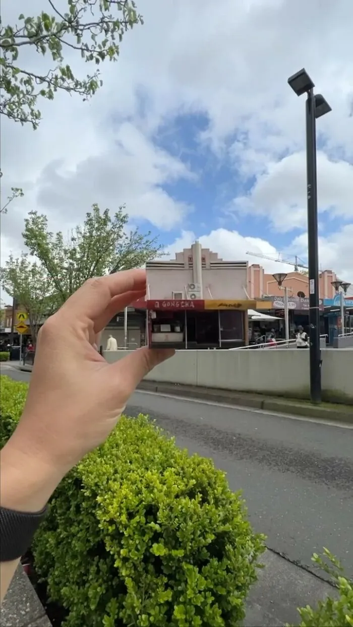 This Artist Makes Architectural Miniatures, And Here's The Result (17 Pics)